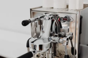 ECM Synchronika vs La Marzocco GS3